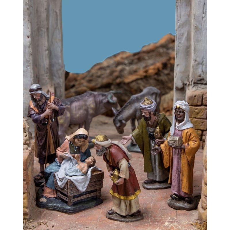 Figuras del misterio y reyes adorando