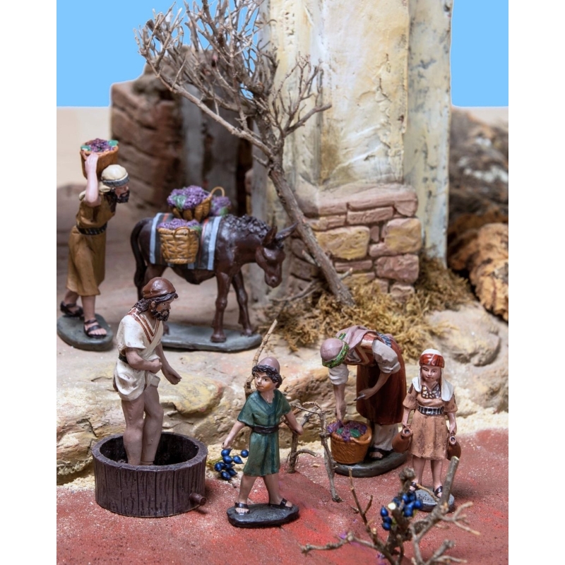 Vintage group 6 figures